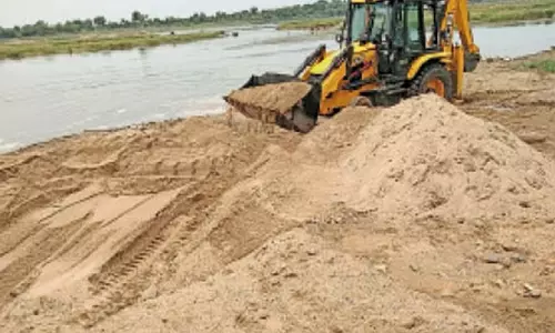 CM साय के सख्त निर्देशों पर अवैध रेत कारोबार के खिलाफ कार्रवाई तेज