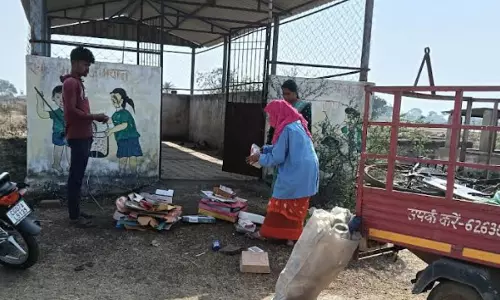 कोलिहापुरी की महिलाओं ने प्लास्टिक कचरे को बनाया आय का स्रोत