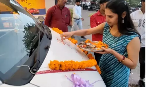 6 airbags और दमदार माइलेज के साथ आती है कार
