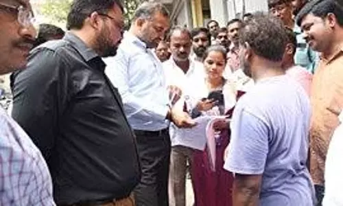 GHMC कमिश्नर ने जुबली हिल्स में SIR-2026 वोटर एन्यूमरेशन ड्राइव का जायजा लिया