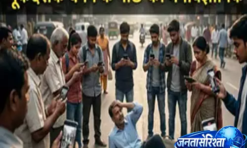 भीड़ में व्यक्ति क्यों हो जाता है निष्क्रिय