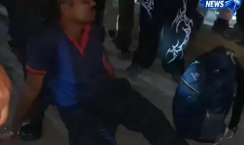 बोलेरो की टक्कर से युवक गंभीर घायल, एक घंटे तक एंबुलेंस नहीं पहुंचने पर आक्रोश