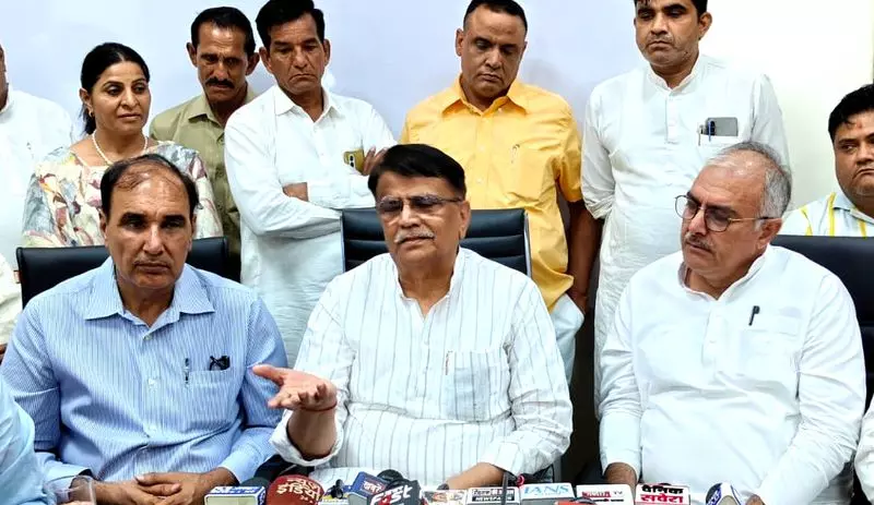 हरियाणा में इमरजेंसी की बरसी पर BJP तीन कार्यक्रम आयोजित करेगी हरियाणा में इमरजेंसी की बरसी पर BJP तीन कार्यक्रम आयोजित करेगी