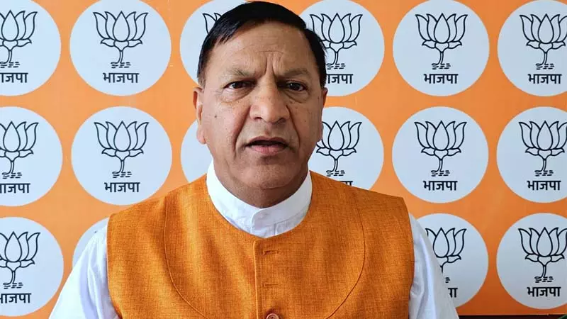 Nahan: भाजपा को मिले समर्थन के बावजूद कांग्रेस ने किया जनमत का अपमान : बिंदल Nahan: भाजपा को मिले समर्थन के बावजूद कांग्रेस ने किया जनमत का अपमान : बिंदल