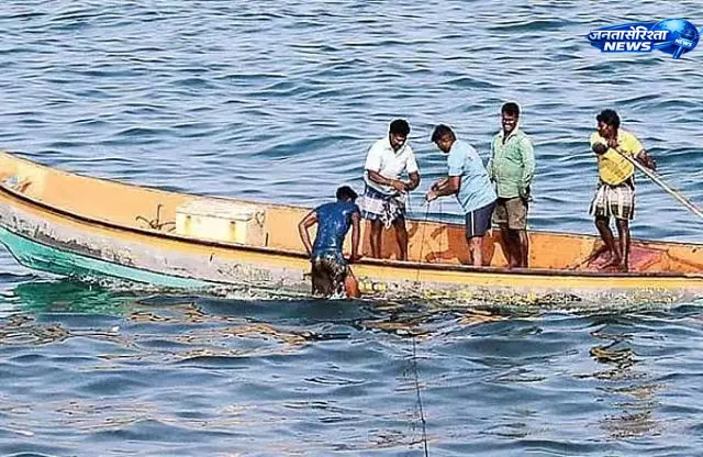 Sri Lankan नौसेना पर तमिलनाडु के मछुआरों से मारपीट और सीमा उल्लंघन का आरोप Sri Lankan नौसेना पर तमिलनाडु के मछुआरों से मारपीट और सीमा उल्लंघन का आरोप
