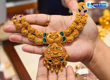सोने और चांदी में लौटी तेजी, दाम करीब आधा प्रतिशत तक बढ़े सोने और चांदी में लौटी तेजी, दाम करीब आधा प्रतिशत तक बढ़े