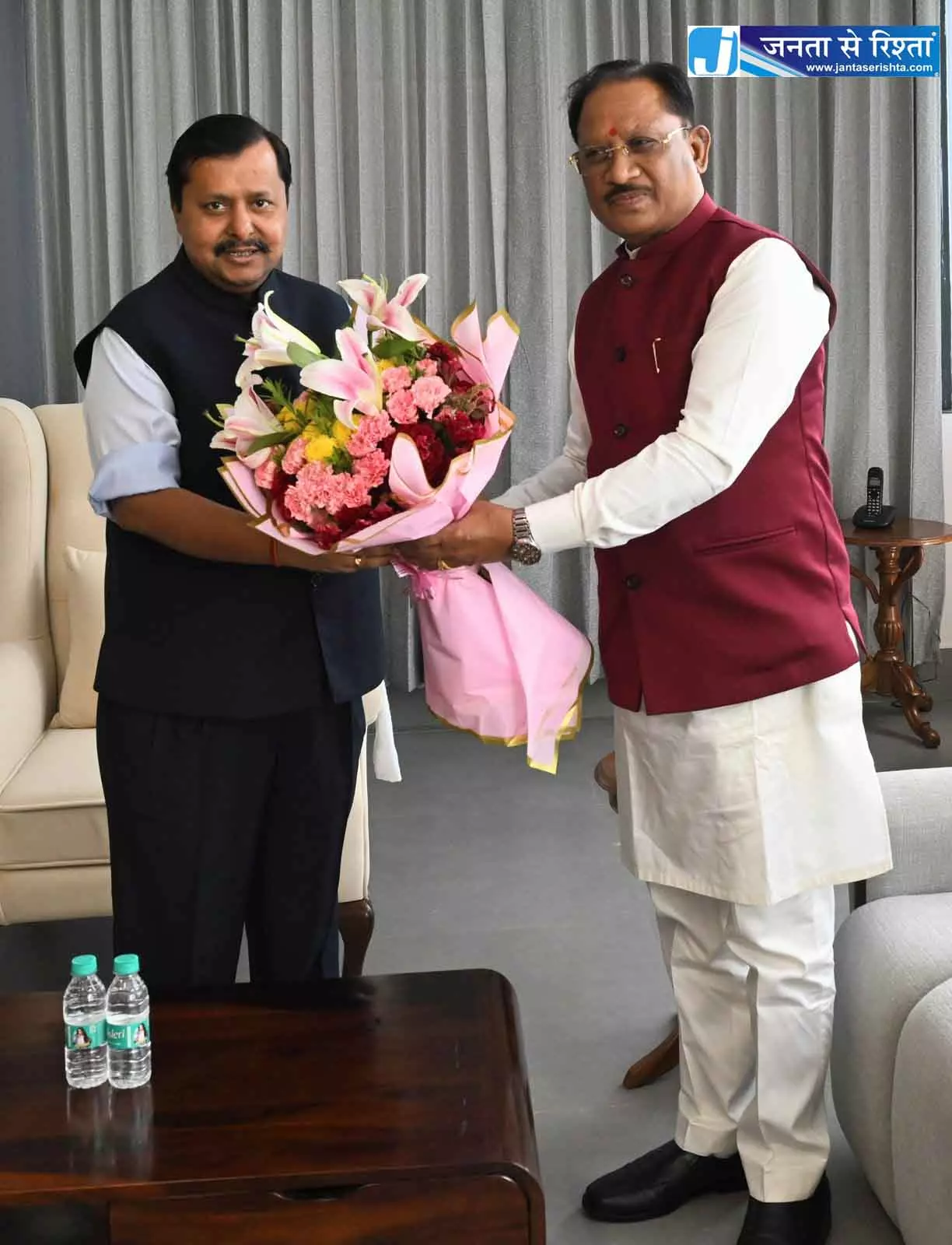 CM विष्णुदेव साय ने बीजेपी राष्ट्रीय अध्यक्ष नितिन नवीन से सौजन्य भेंट की CM विष्णुदेव साय ने बीजेपी राष्ट्रीय अध्यक्ष नितिन नवीन से सौजन्य भेंट की