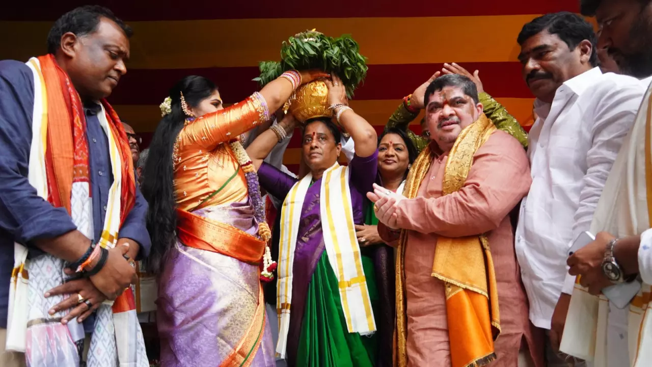 Hyderabad में 16 जुलाई से बोनालु त्योहार शुरू होगा Hyderabad में 16 जुलाई से बोनालु त्योहार शुरू होगा