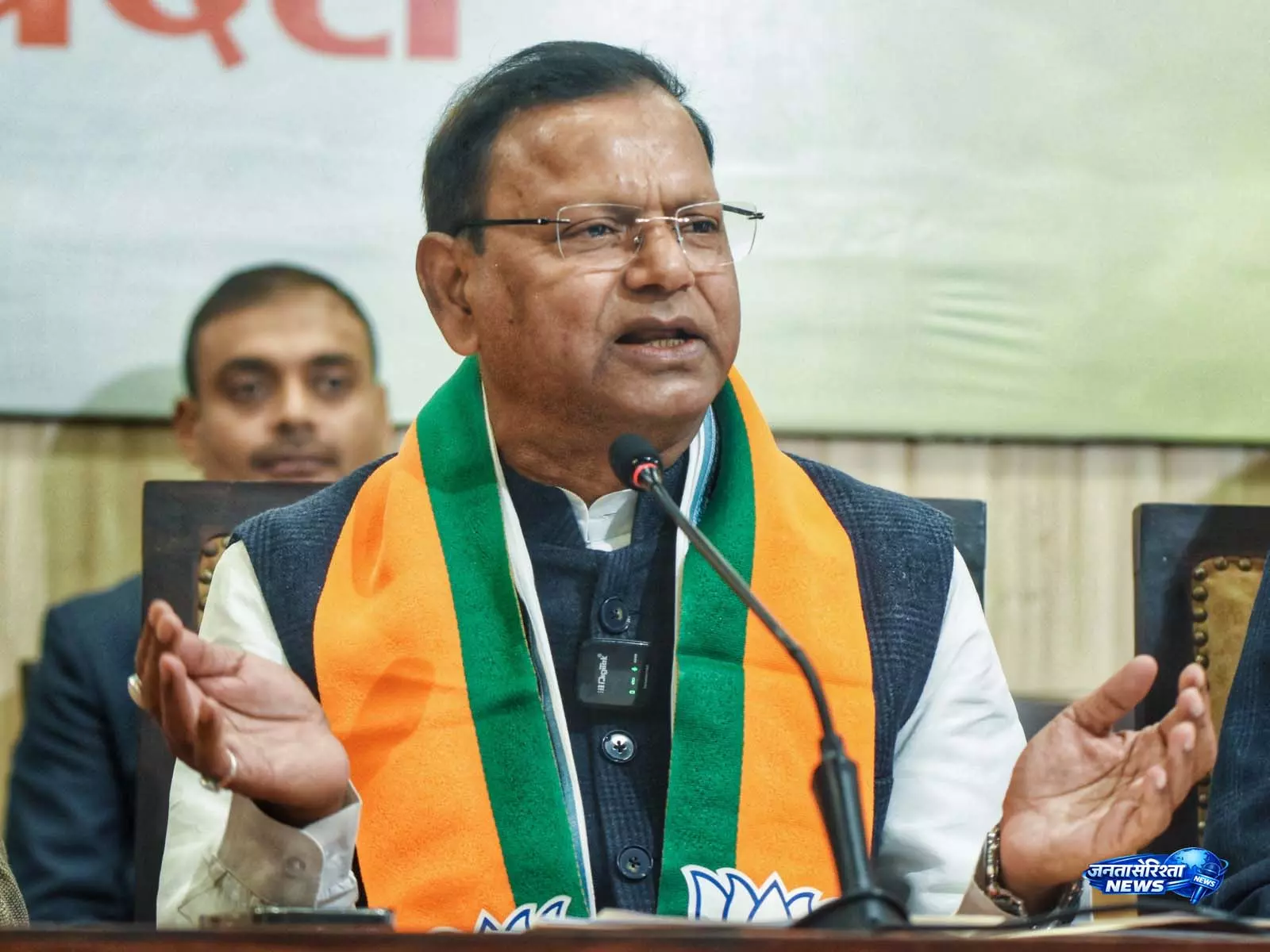 UP BJP में बड़ा फेरबदल, 19 उपाध्यक्षों की सूची में राजनाथ सिंह के बेटे नीरज समेत कई नाम UP BJP में बड़ा फेरबदल, 19 उपाध्यक्षों की सूची में राजनाथ सिंह के बेटे नीरज समेत कई नाम