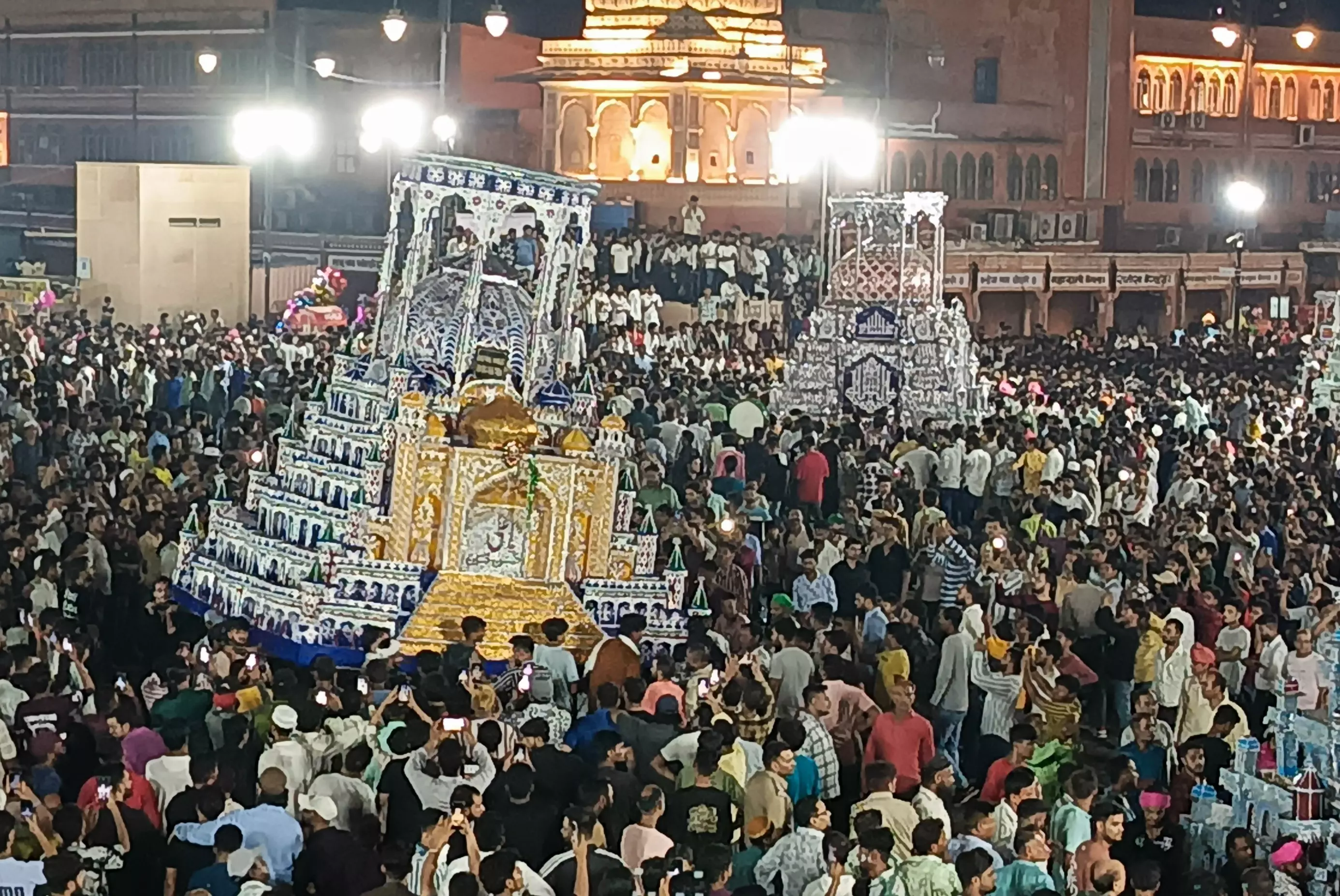 Jaipur: जयपुर में मुहर्रम को लेकर तैयारियां तेज, 300 से ज्यादा ताजिया जुलूस प्रस्तावित Jaipur: जयपुर में मुहर्रम को लेकर तैयारियां तेज, 300 से ज्यादा ताजिया जुलूस प्रस्तावित