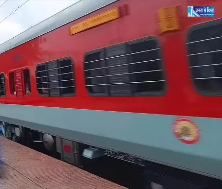 शालीमार-एलटीटी-शालीमार एक्सप्रेस में अतिरिक्त एसी 3 कोच की सुविधा शालीमार-एलटीटी-शालीमार एक्सप्रेस में अतिरिक्त एसी 3 कोच की सुविधा