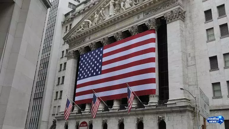 अमेरिकी शेयर बाजार में तेजी की वापसी, S&P 500 और Nasdaq ने संभाला मोर्चा अमेरिकी शेयर बाजार में तेजी की वापसी, S&P 500 और Nasdaq ने संभाला मोर्चा