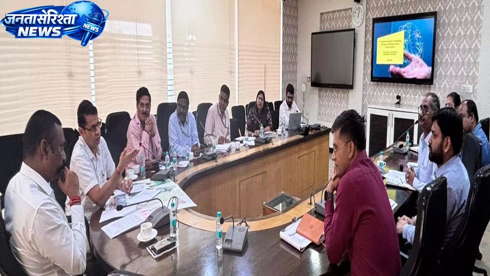 पर्यटन विभाग के सचिव डॉ. एस. भारती दासन की अध्यक्षता में हुई उच्चस्तरीय बैठक पर्यटन विभाग के सचिव डॉ. एस. भारती दासन की अध्यक्षता में हुई उच्चस्तरीय बैठक