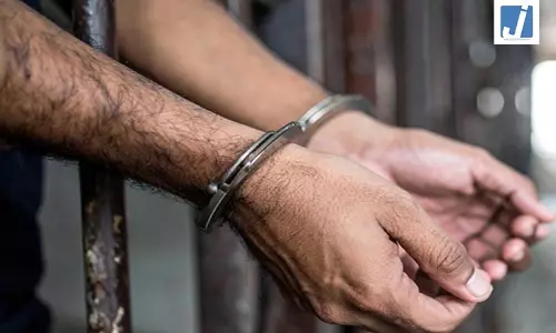 दहेज के लिए प्रताड़ना से तंग आकर महिला ने की आत्महत्या, पति-ससुर गिरफ्तार