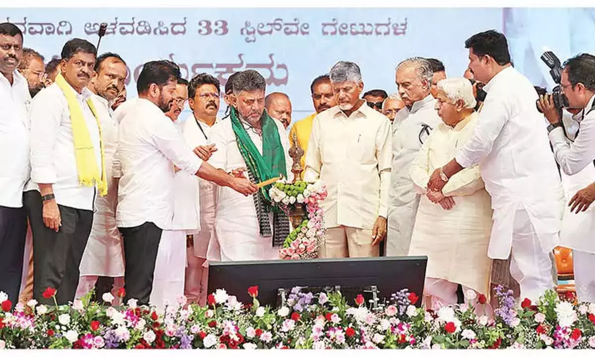 Andhra: नायडू ने गोदावरी और कावेरी को जोड़ने की मांग की