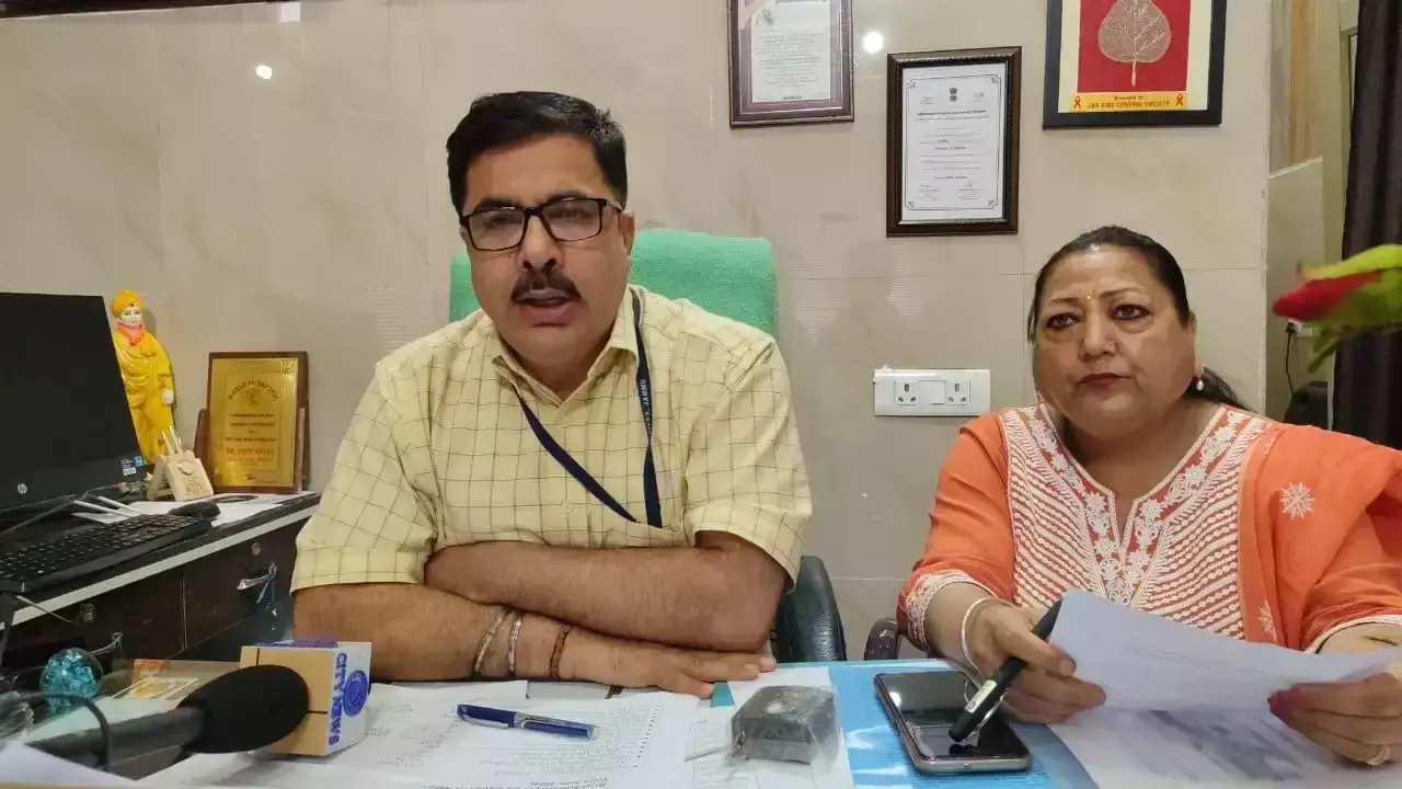 Kathua: राष्ट्रीय पल्स पोलियो दिवस पर बच्चों को पोलियो खुराक पिलाने का आह्वान