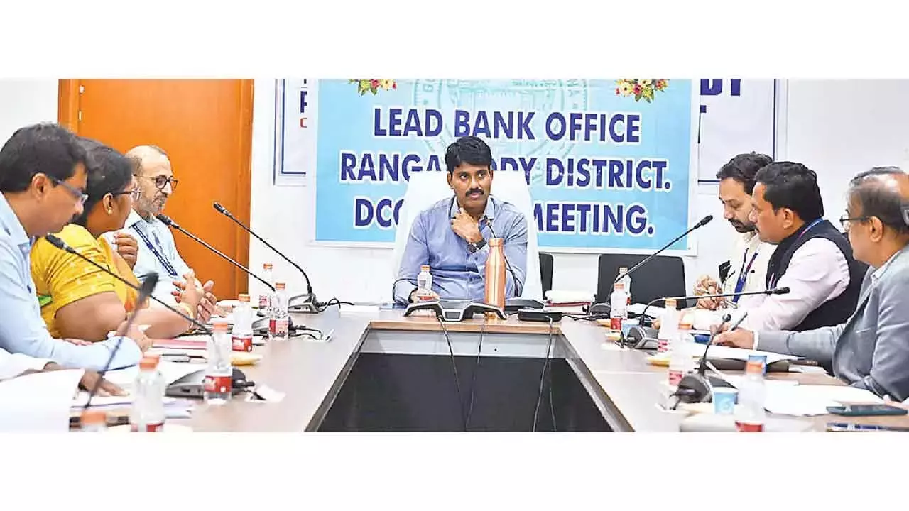 Bankers से कहा कि कल्याणकारी योजनाओं के तहत ऋणों की समय पर स्वीकृति सुनिश्चित करें