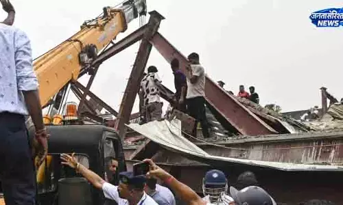 Kolkata गोदाम ढहने से मरने वालों की संख्या बढ़कर 15 हो गई