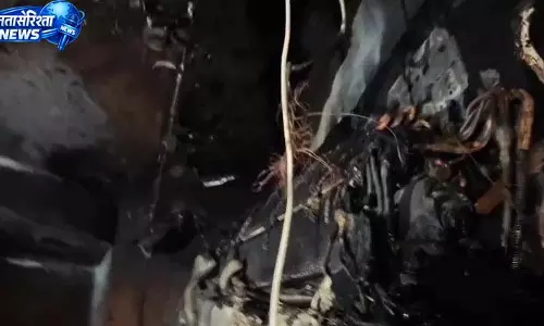 नादौन के अप्पर बाजार में सुनार की दुकान राख