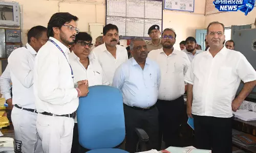 महाप्रबंधक तरुण प्रकाश ने मरौदा-ताड़ोकी रेल सेक्शन का किया निरीक्षण