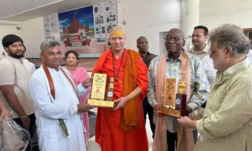Swami Kailashananda की मौजूदगी में Juma का स्वागत