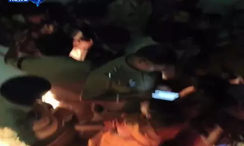 माना इलाके में कब्जा हटाने की कार्रवाई के विरोध में ग्रामीणों का प्रदर्शन, भारी पुलिस बल तैनात