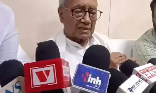 दलबदल लोकतंत्र के खिलाफ, जनता के जनादेश का सम्मान होना चाहिए: दिग्विजय सिंह
