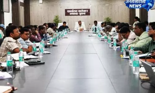 कलेक्टर अमित ने सीएम हेल्पलाइन के प्रकरणों के त्वरित निराकरण के दिए निर्देश