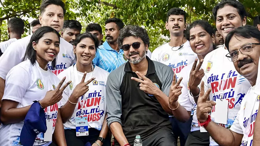 Chennai : एंटी-ड्रग मैराथन में मुख्यमंत्री की 6 किलोमीटर दौड़, हजारों लोग हुए शामिल