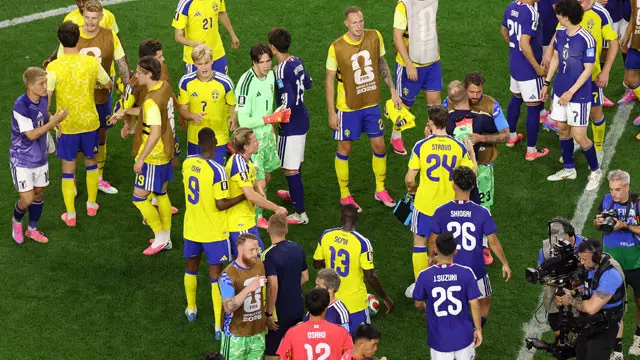 FIFA WC: कड़े मुकाबले के बाद ड्रॉ से जापान और स्वीडन नॉकआउट में पहुंचे FIFA WC: कड़े मुकाबले के बाद ड्रॉ से जापान और स्वीडन नॉकआउट में पहुंचे