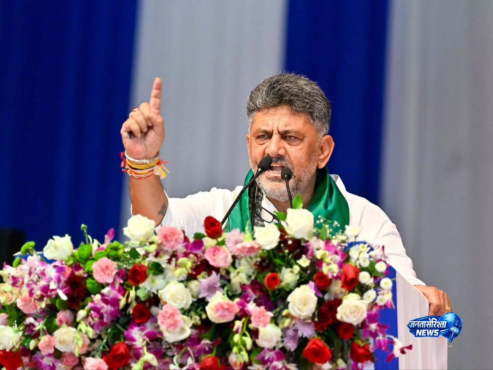 Karnataka में मेगा प्लांटेशन ड्राइव, बेंगलुरु में कल लगाए जाएंगे 15 लाख पौधे Karnataka में मेगा प्लांटेशन ड्राइव, बेंगलुरु में कल लगाए जाएंगे 15 लाख पौधे