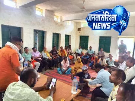 पंचायत प्रतिनिधियों ने ग्राम सभा में ली ग्राम पंचायत को शत-प्रतिशत साक्षर बनाने की शपथ पंचायत प्रतिनिधियों ने ग्राम सभा में ली ग्राम पंचायत को शत-प्रतिशत साक्षर बनाने की शपथ