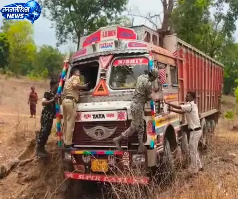हिट एंड रन: तेज रफ्तार ट्रक ने 10 वर्षीय बच्चे को कुचला, पुलिस पीछा कर चालक को पकड़ा