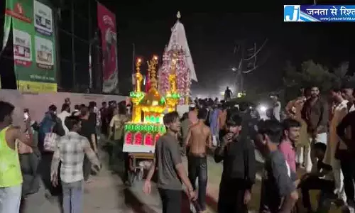 जर्जर बालकनी गिरने से 2 की मौत, वहीं से गुजर रही थी मुहर्रम जुलूस, कई लोग चपेट में आए