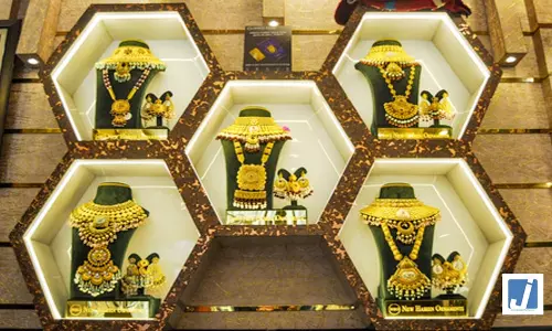 सोना इस हफ्ते धड़ाम, चांदी का दाम 15 हजार रुपए से अधिक घटा