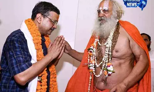 Delhi अयोध्या पहुंचे केजरीवाल, राम मंदिर में दर्शन