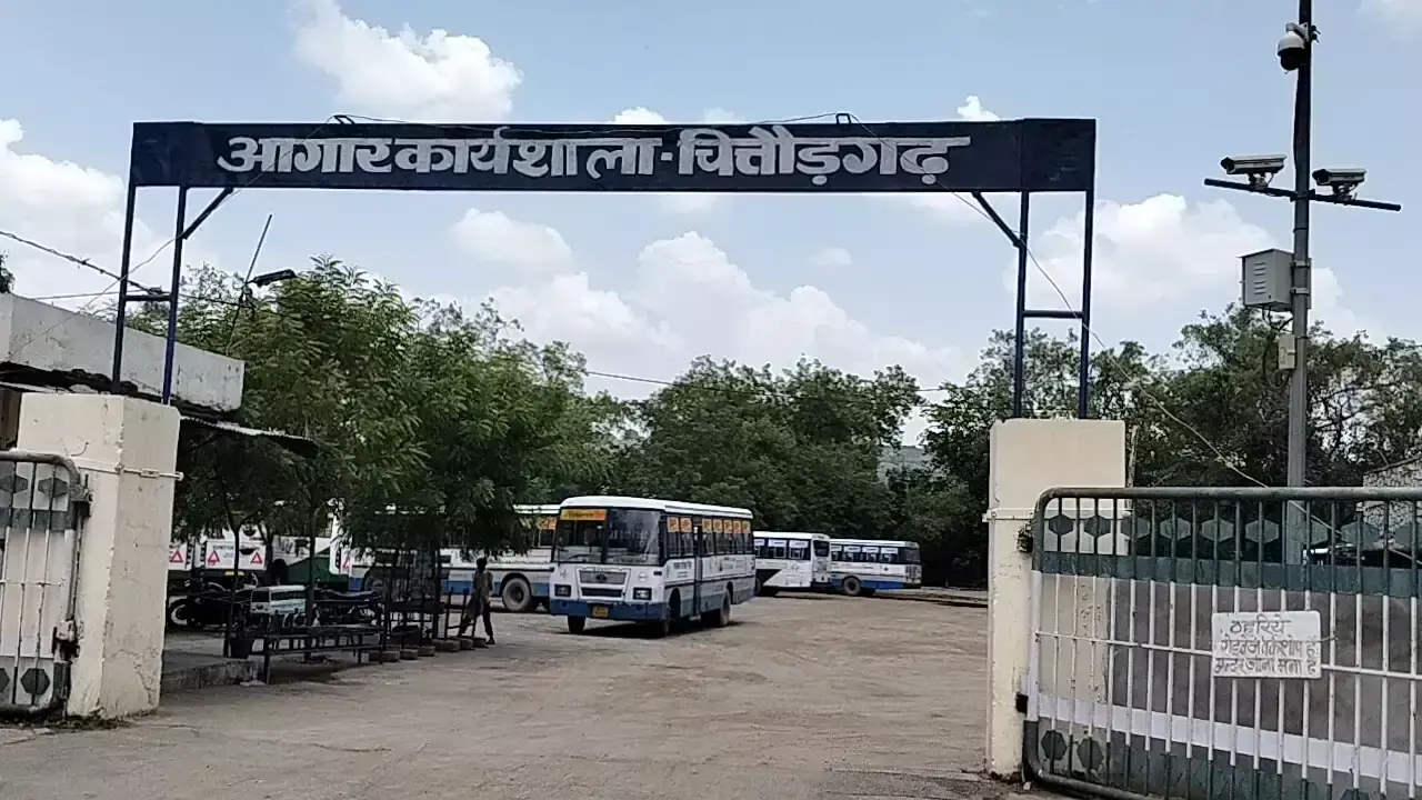 Chittorgarh: उदयपुर-खाटूश्याम बस में बेटिकट यात्रियों पर उड़नदस्ते का शिकंजा