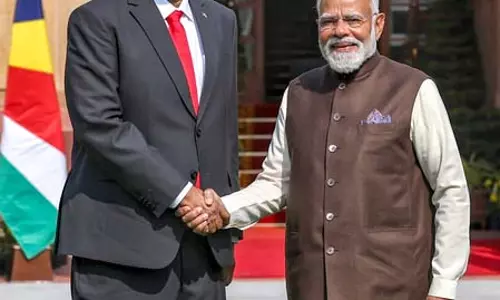 सेशेल्स के लिए रवाना हुए पीएम मोदी, बोले- समुद्री सहयोग और हिंद महासागर क्षेत्र में सुरक्षा को मिलेगा बढ़ावा