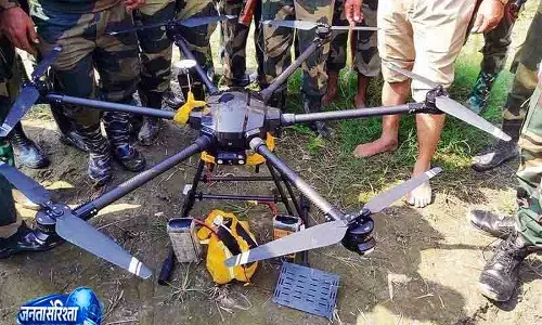 Amritsar भारत-पाक सीमा पर ड्रग तस्करों की नई रणनीति अपना रहे
