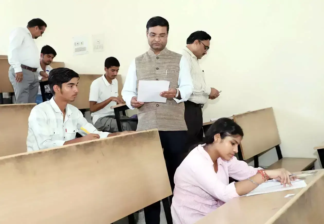 Hisar: जीजेयू में इंटीग्रेटेड बीसीए-एमसीए कोर्स के लिए प्रवेश परीक्षा संपन्न