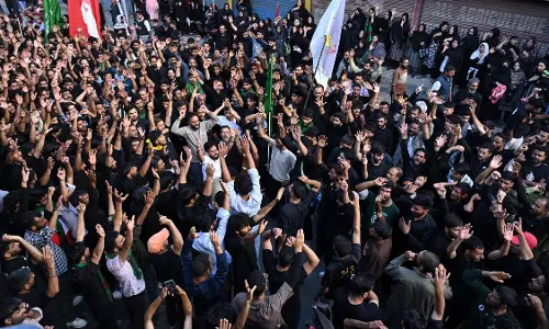 Srinagar: कश्मीर भर में जुलूस के शांतिपूर्ण आयोजन के लिए प्रशासन अलर्ट