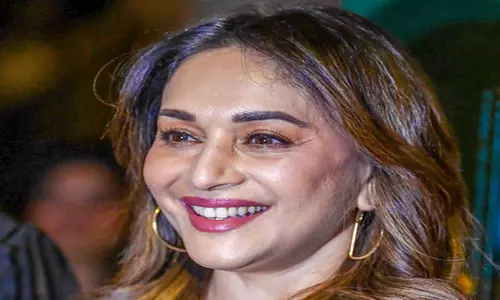 Madhuri Dixit को आई मां की याद, बर्थडे पर लिखा दिल छू लेने वाला संदेश