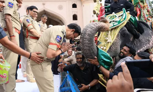 Hyderabad:  ऐतिहासिक ‘बीबी-का-आलम’ जुलूस शांतिपूर्वक संपन्न हुआ