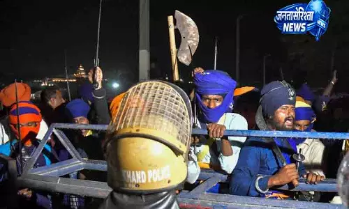 Shimla पांवटा साहिब गुरुद्वारे में निहंगों का धरना जारी