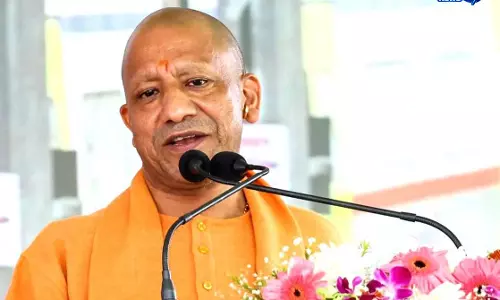 आगरा दौरे पर CM योगी, तीन घंटे में विकास कार्यों और कानून-व्यवस्था की करेंगे समीक्षा