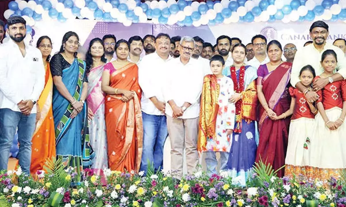 Andhra: केनरा बैंक ऑफिसर्स एसोसिएशन ने वरिष्ठ उपाध्यक्ष को सम्मानित किया