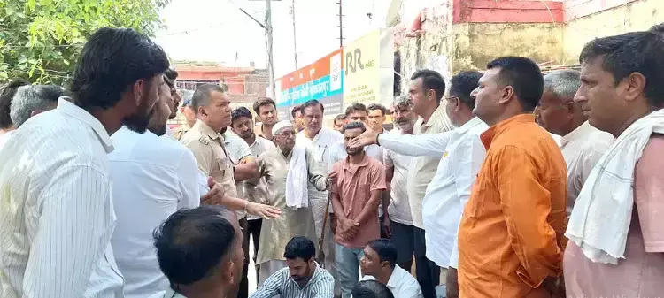 Haridwar: लापता युवती के मामले में ग्रामीणों का विरोध प्रदर्शन