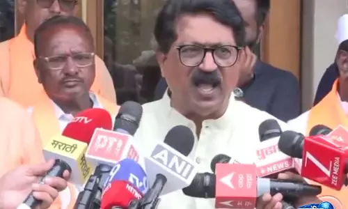 राम मंदिर दान विवाद पर अरविंद सावंत का हमला, बोले—“न्याय व्यवस्था गुलाम, SC अपना काम नहीं कर रहा”