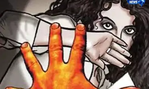 वायरल वीडियो की धमकी और दुष्कर्म