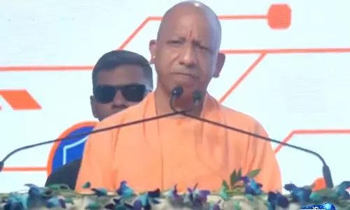 Yogi Adityanath बोले—भारत को बनाना है इलेक्ट्रॉनिक हब